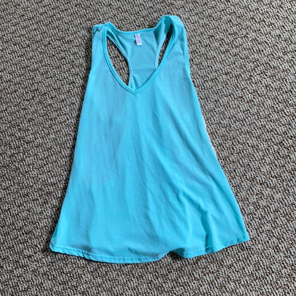 V-neck tank top